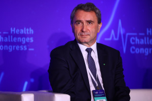 Vice-Ministro Kos: 901 milhões de euros para o desenvolvimento da biotecnologia e produção de medicamentos