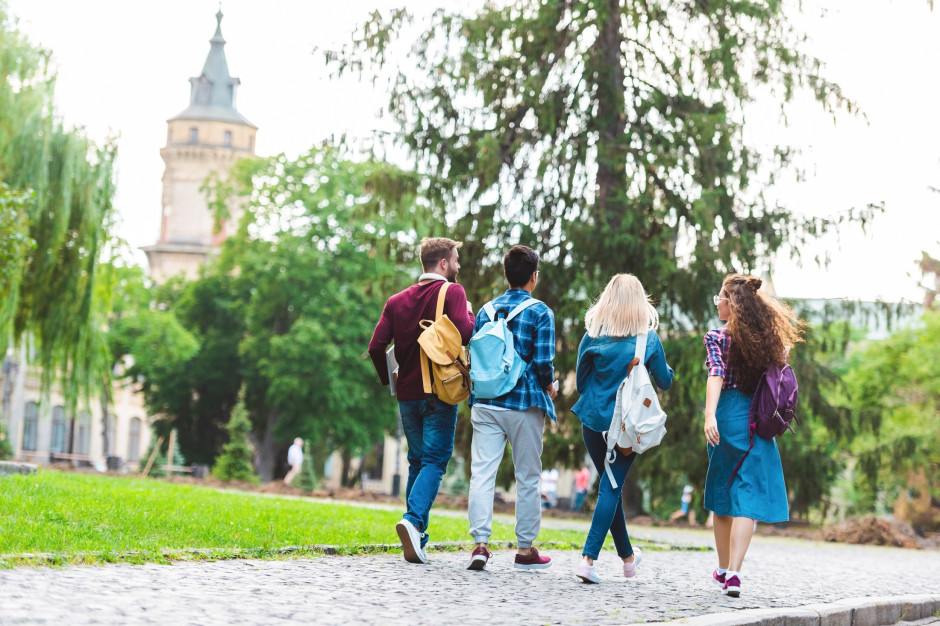 Nowy kierunek hitem. Na bezpłatne studia zgłosiło się więcej chętnych, niż planowano miejsc dla nauczycieli