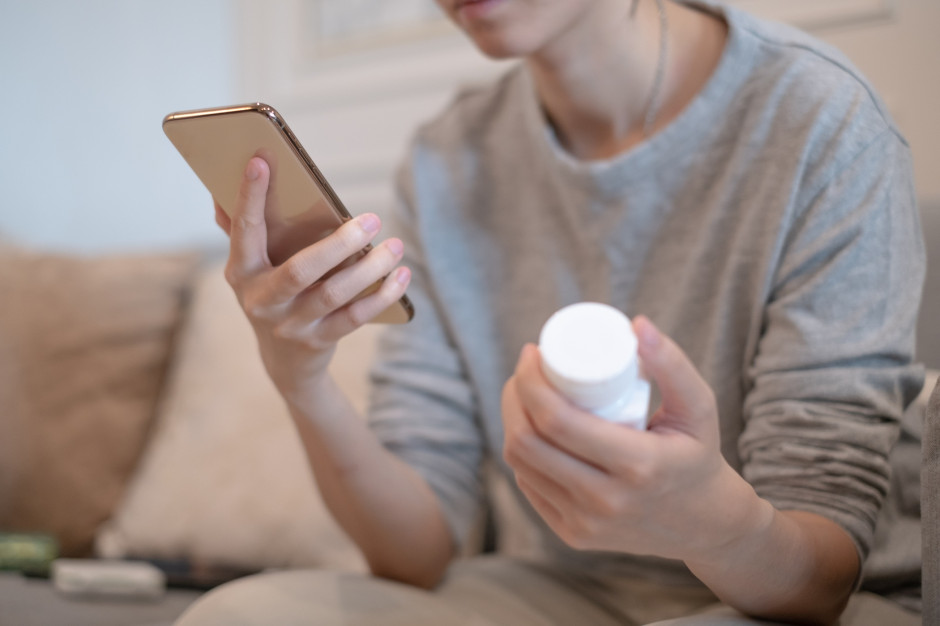 Ulotki leków w formie elektronicznej? UE szykuje rewolucję w farmacji
