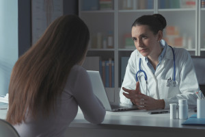 Ende der Behandlung im Nationalen Gesundheitsfonds - es gibt keine Arztbesuche, keine Rabatte in der Apotheke. Die entscheidenden 30 Tage