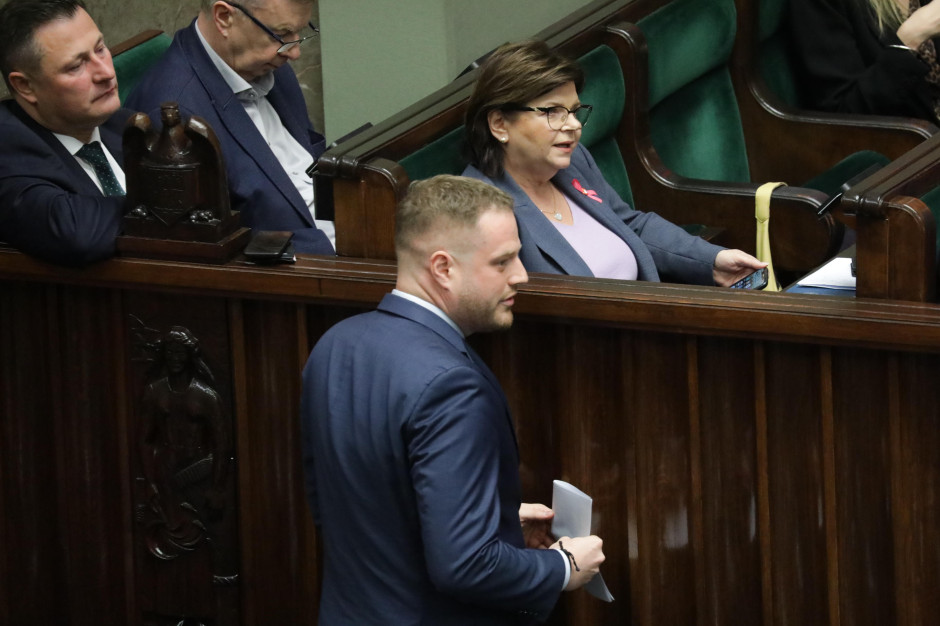 380 zł zamiast 1100 zł? Wielka gra o składkę w piątek w Sejmie