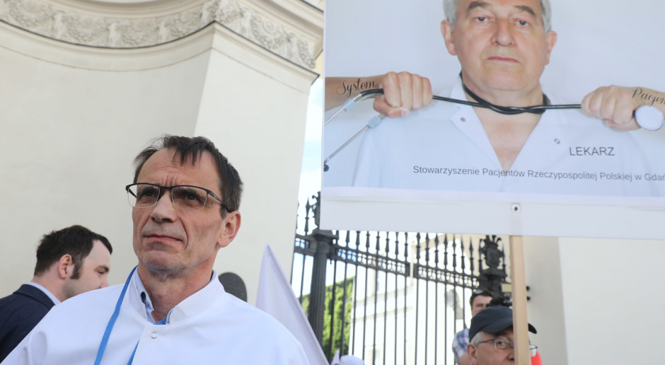 Bukiel pyta, po co szpitalowi sprzęt, którego nie może legalnie używać