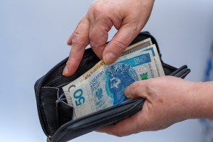Casi 300 PLN cada mes y durante el resto de mi vida. Este suplemento aún se escapa a muchos polacos.