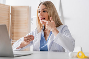 Стоит ли менять профессию логопеда? Продолжается спор о будущем профессии