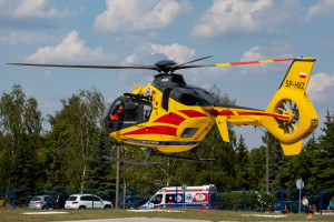 Długo oczekiwana ustawa podpisana. Będą dodatki dla ratowników i pilotów, nowe typy zespołów ratownictwa