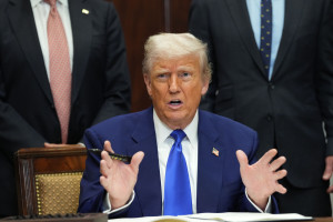 Trump tem um plano para reduzir os preços dos medicamentos nos EUA. Os europeus pagarão mais?