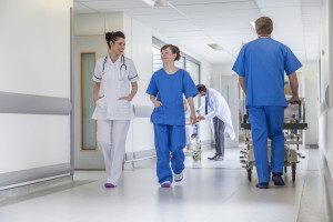 Leszczyna over minimumlonen in de gezondheidszorg: de wet moet worden verbeterd