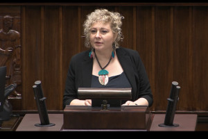 Sejm: wszystkie kluby za ograniczeniem dostępu młodzieży do e-papierosów i woreczków nikotynowych