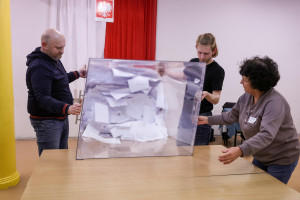Tengo L4. ¿Puedo votar en las elecciones del 1 de junio? Hay una respuesta