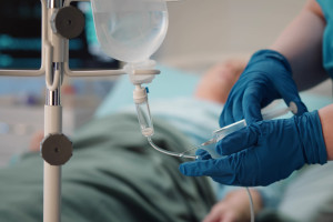 15 grzechów głównych programów lekowych. Wśród nich limity i biurokracja. Raport PTKM