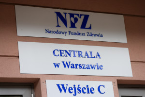 900 mln zł. Tyle NFZ otrzymał w czerwcu z budżetu państwa