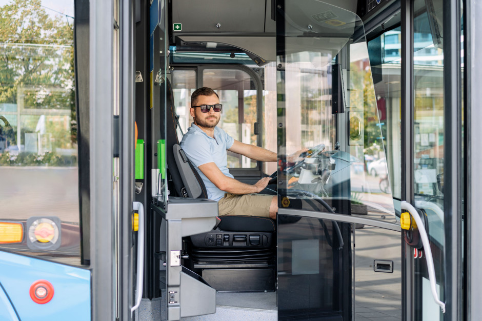 Chce dopuścić daltonistów za kierownicę tira i autobusu. Ministerstwo Zdrowia reaguje