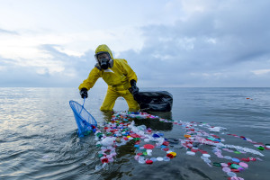 The End of Recycled Plastic? After Just 2 Days in Water, It Seriously Harmed Fish Larvae