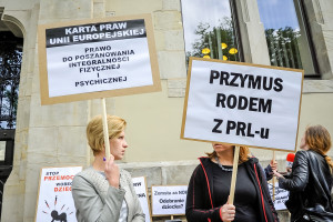 Pierwsze takie orzeczenia w Polsce. Kary dla 5 lekarzy za działania antyzdrowotne