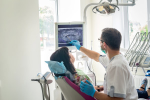 900 złoty for dentistry. Poles can take advantage of it, but they don't.