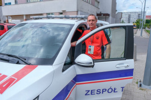Ele transporta receptores e órgãos para transplantes. Neste fim de semana, ele se tornou o campeão automobilístico de 2025.
