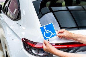 Met de uitspraak krijgt u een autosubsidie van 185.000 PLN. Er gelden geen inkomenscriteria.