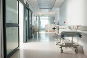 El precio inicial es de 309.000 PLN al mes. El hospital está disponible para alquiler.