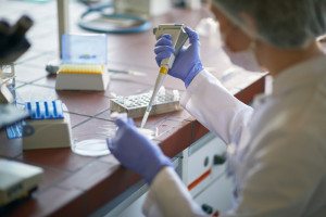 Een universeel kankervaccin? Veelbelovend onderzoek door wetenschappers uit Florida
