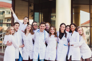 Een nieuw programma en 27 studenten voor elke plek. Middelbare scholieren hebben steeds minder tijd.