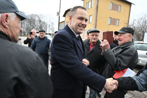 Tusk and Nawrocki: Percentage vs. PLN 150 in Pension Indexation. Calculations