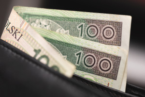 Retirees flocked to claim the new benefit. ZUS: Applications can be resubmitted.