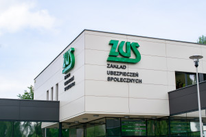 Women: 88 percent. The only such benefit from ZUS
