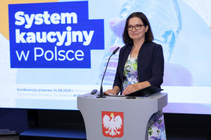 The Minister advises pharmacies: install a bottle dispenser in the parking lot