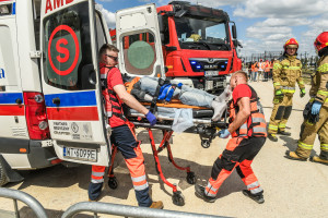 Fysiek of verbaal geweld: 5 jaar gevangenisstraf, 5.000 boete. Zo hoort de overheid degenen te beschermen die levens en gezondheid redden.