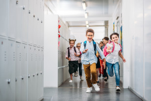From January 1st, a new obligation comes into force in all schools: sanitary pads in toilets are available free of charge to every student in the Czech Republic.