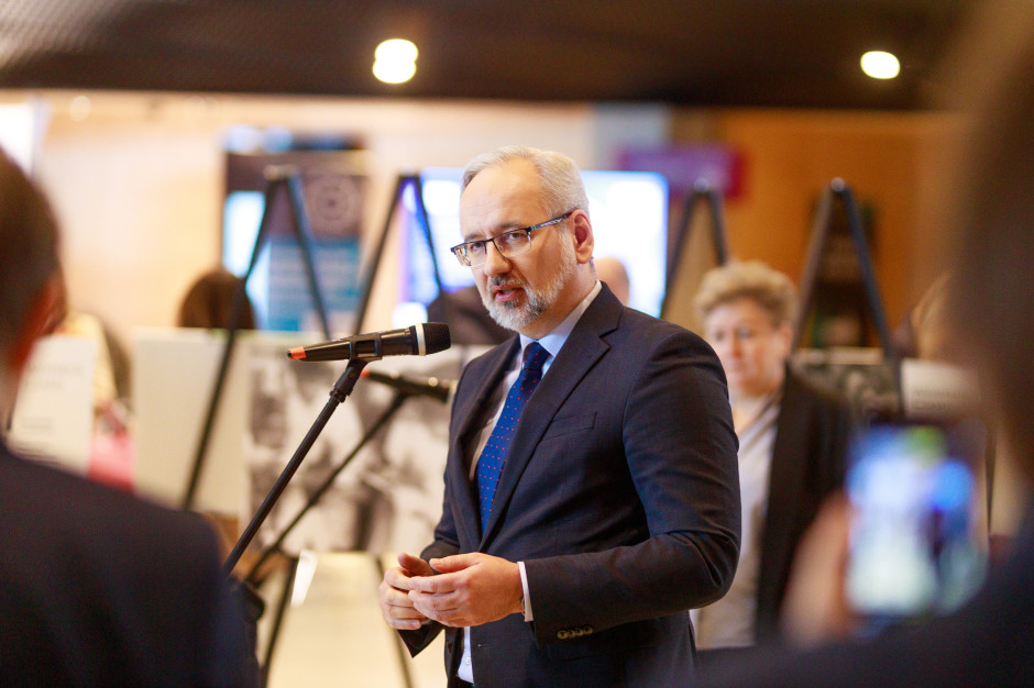 Działali z powodów przynależności politycznej Niedzielskiego. Grozi im do 5 lat więzienia