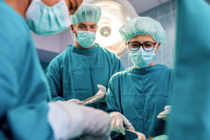 O Escritório Central de Estatística (GUS) calculou quantos médicos temos. Em três profissões, o quadro de funcionários está ficando mais jovem.
