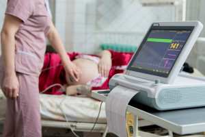 Midwives' Supplementary Course: Nurses' Union Calls for Urgent Action